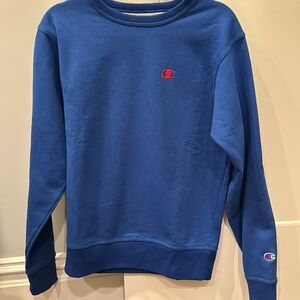 Women’s small champion sweatshirt. Excellent condition!